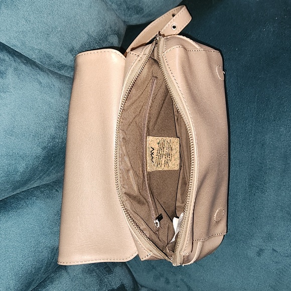 Matt & Nat Crossbody Purse - Picture 4 of 12